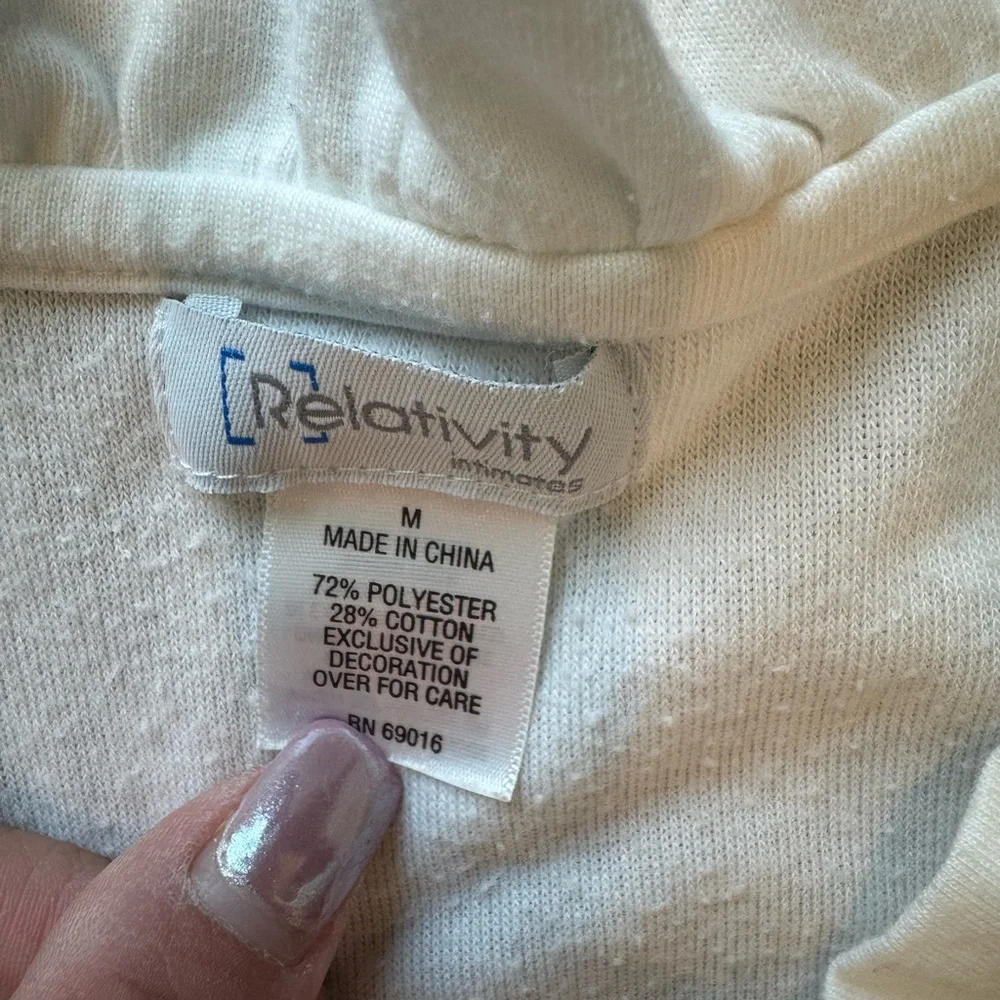 White Ruffled Short Sleeve Robe - Picture 3 of 3